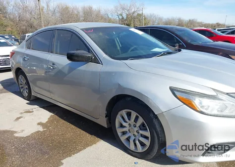 2016 Nissan Altima 2.5/2.5 S/2.5 Sl/2.5 Sr/2.5 Sv z USA, uszkodzony, nr VIN 1N4AL3AP0GC231326